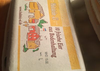 HR Marking of egg cartons